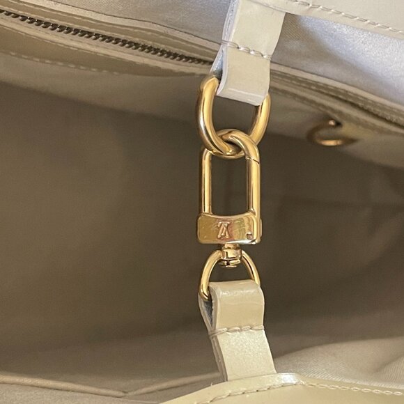 Louis Vuitton Wilshire Boulevard Vernis Tote Cream Patent Leather - Picture 3 of 12